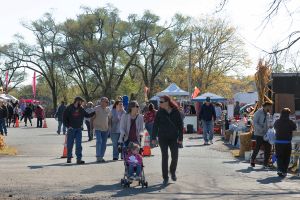 How to Shop Smart at the Cowtown Farmers Market